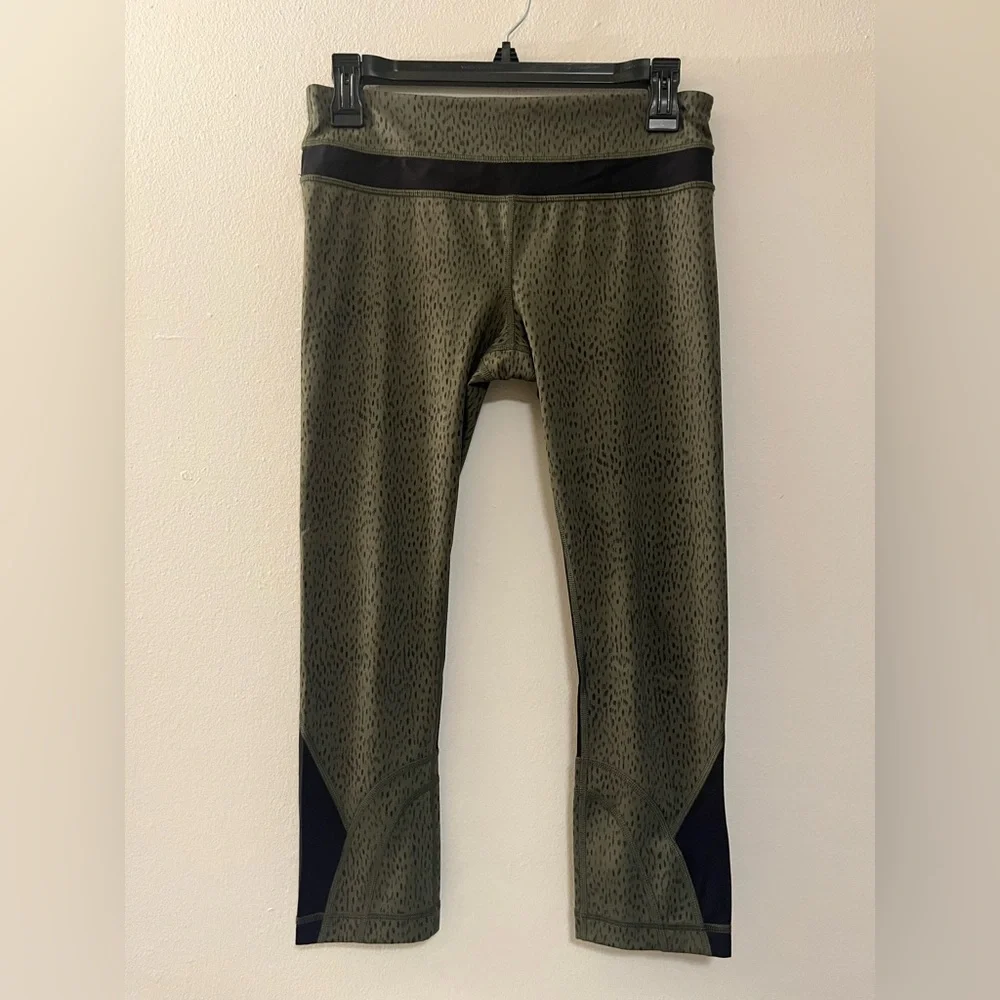 Lululemon Run Inspire Crop II Full-On Luxtreme Mesh